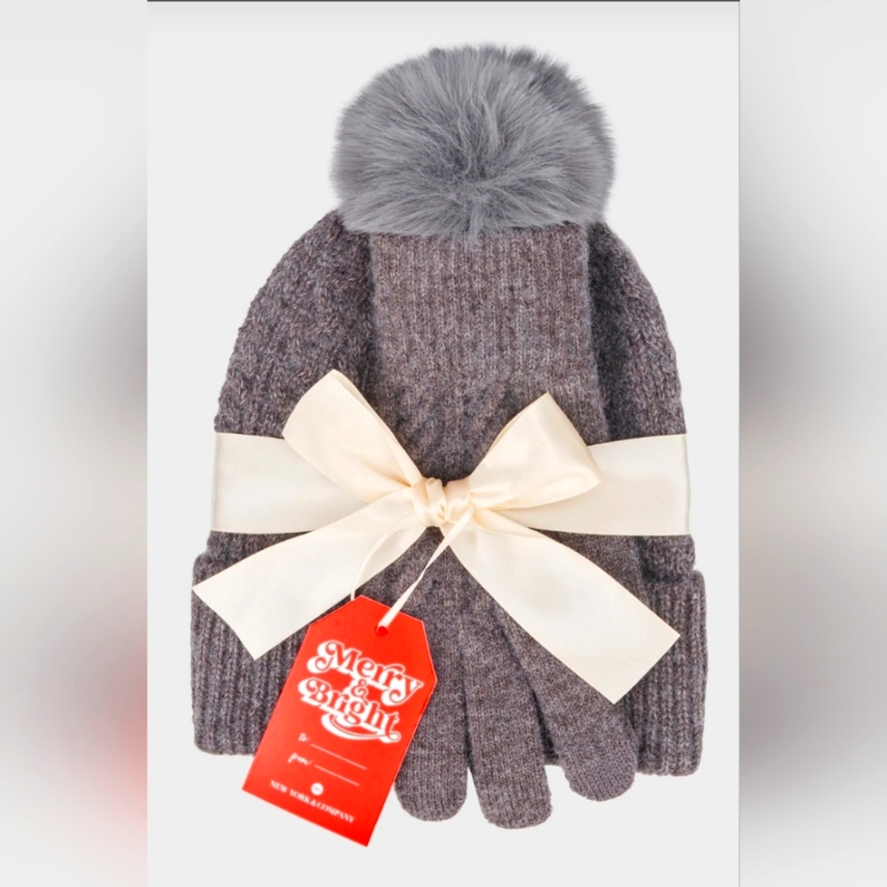 NY&C Beanie and Gloves Gift Set